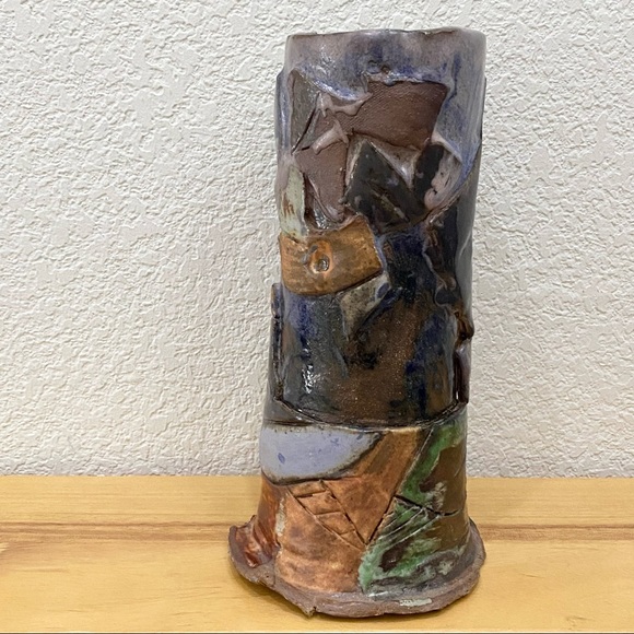 Vintage Unique Brutalist Clay Pottery Signed Hobbyist? 9.5” Cylindrical Vase - Picture 5 of 16